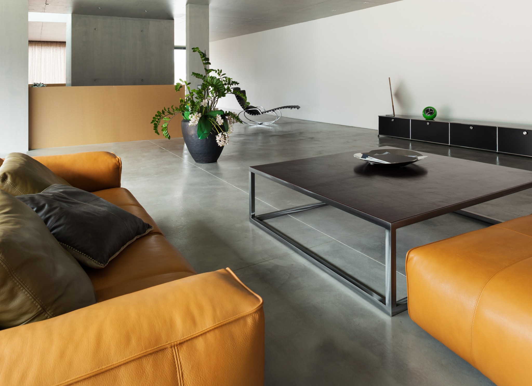 https://www.betonlife.nl/wp-content/uploads/kan-ik-met-betonverf-ook-een-betonlook-creeeren.jpg